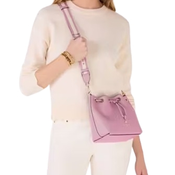 Kate Spade New York

Emma Small Bucket Bag - Picture 1 of 16